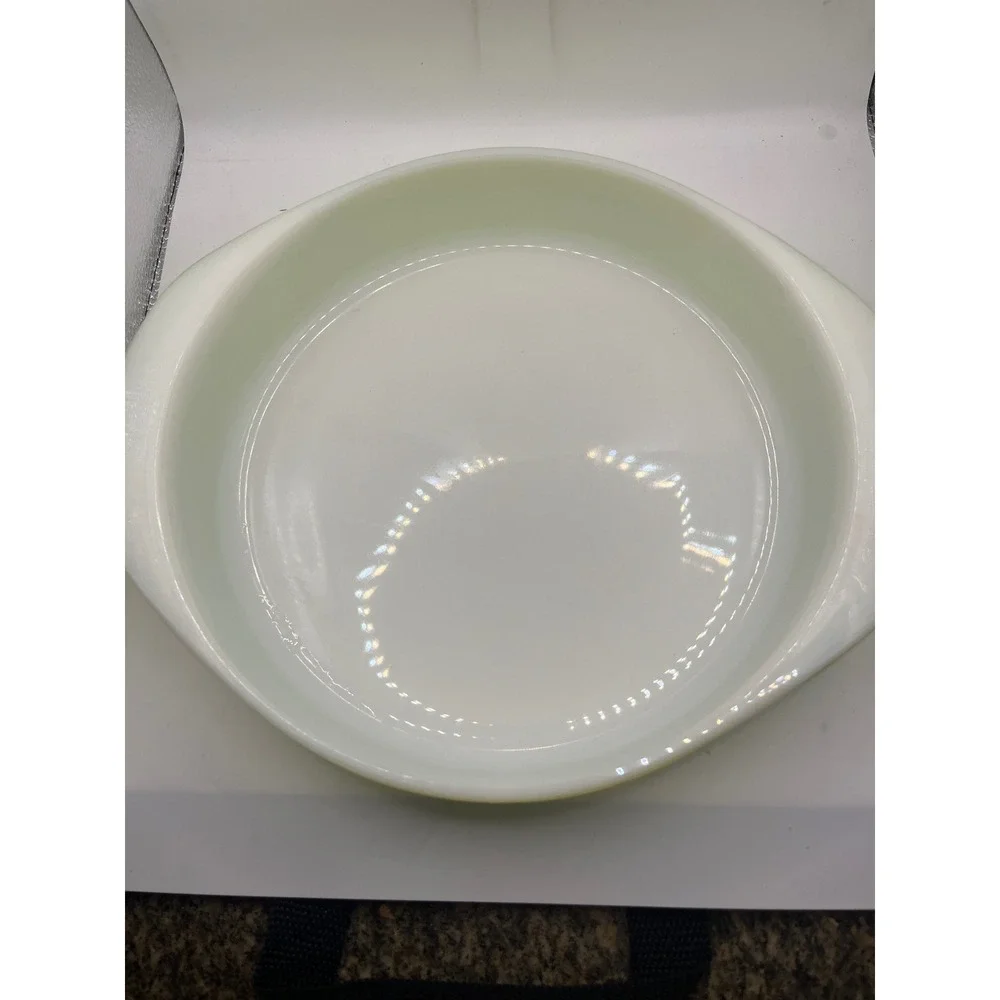 Pyrex Mixing Bowl Avocado‎ Green  2.5 Quart Vintage